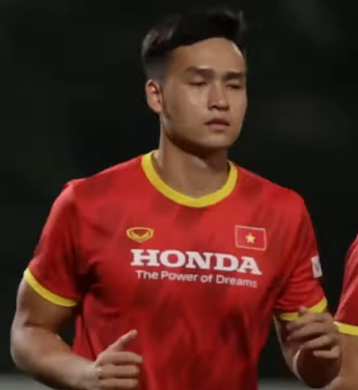 H? s? trung v? Bùi Hoàng Vi?t Anh CAHN V-League 2025-26