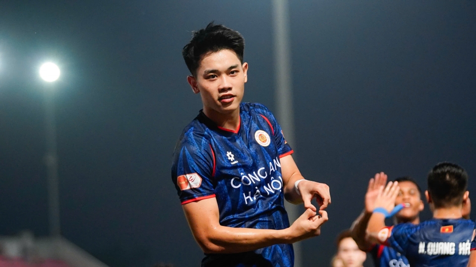Nh?n ??nh HAGL vs CAHN vòng 22 V-League: CAHN tr??c c? h?i ??ng quang s?m t?i Hàng ??y