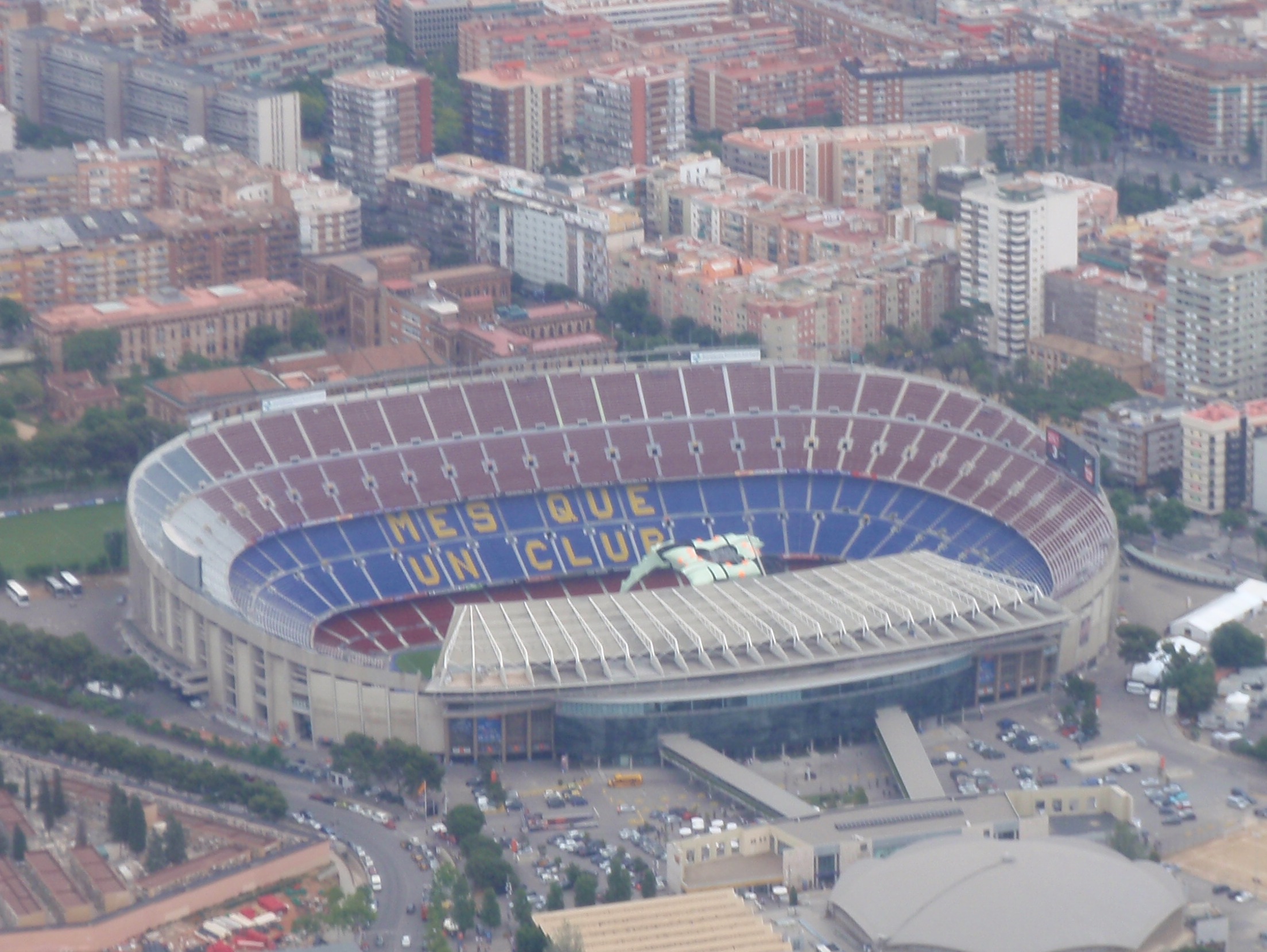 Toàn c?nh Camp Nou n?i Barcelona ti?p Real Madrid Jornada 35 La Liga 10/5/2026