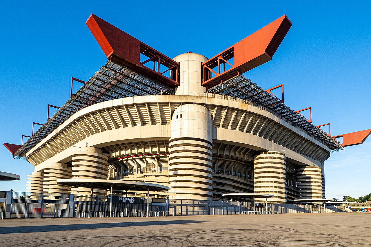 San Siro Milan — bi?u t??ng cho cu?i tu?n th? thao Chau ?u cu?i mùa 2025-26