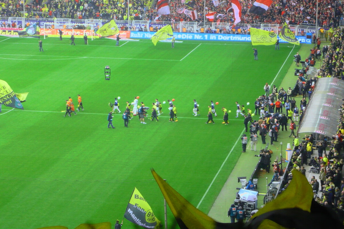 Puskás Arena Budapest Hungary chung k?t Champions League 2026 PSG Arsenal