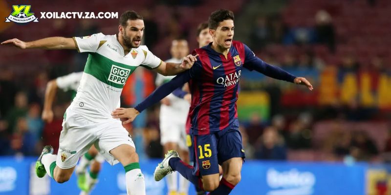 Arsenal c?nh tranh Juventus trong cu?c ?ua giành Marco Carnesecchi