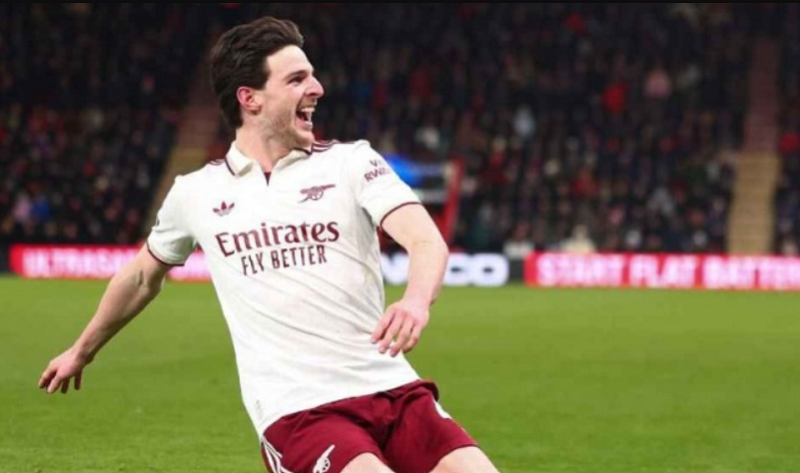 Arsenal là l?a ch?n kh?n ngoan cho Julian Alvarez